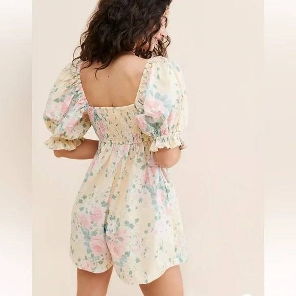 Selkie Hampton Floral Puff Sleeve Romper Women Yellow Pastel Size Large - Picture 2 of 12